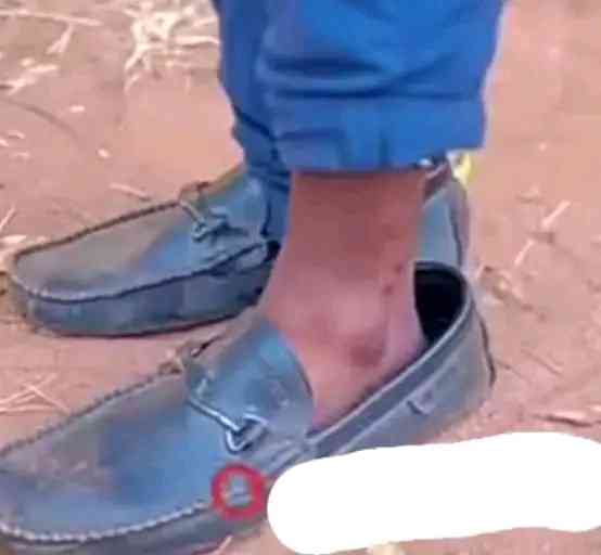 ** Man: Unlock the secrets to becoming a seven figure earner and step into your journey of becoming a billionaire.     ** Meanwhile, his feet and shoe: | MirrorLog