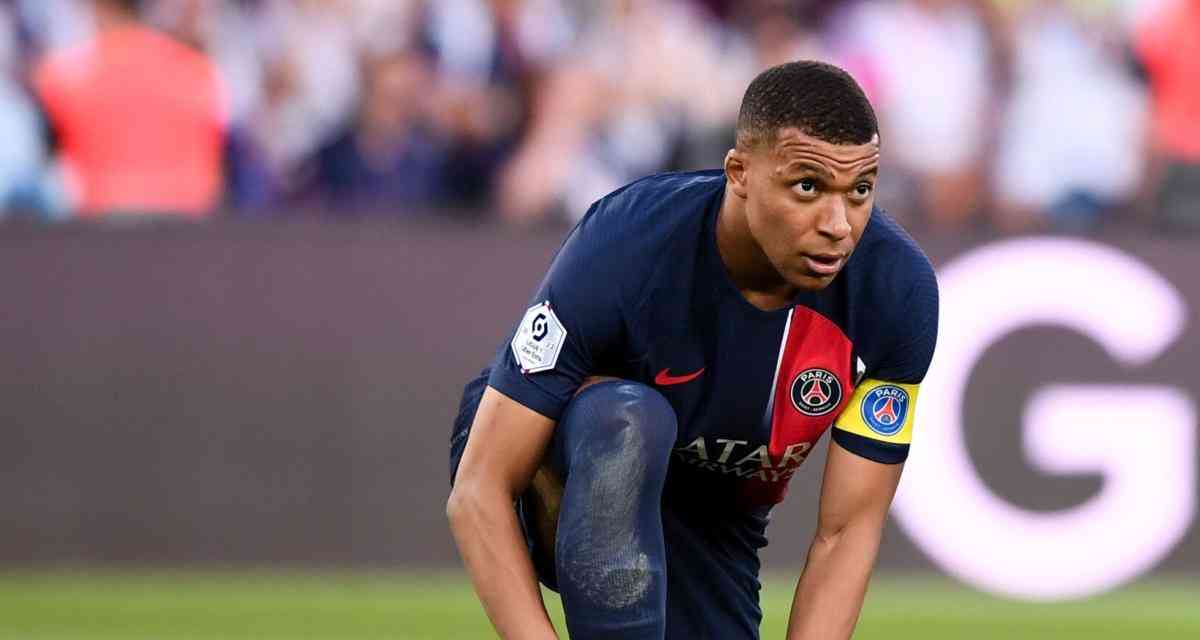 Mbappe will stay at PSG 'even if he's benched for the whole season' – top source - MirrorLog