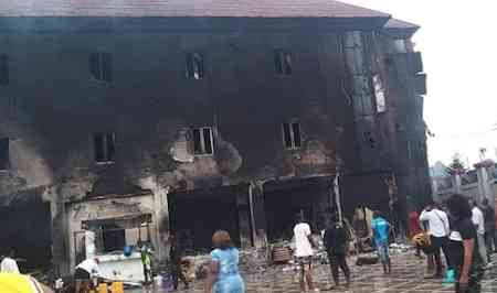 Fire Engulfs Popular Hotel in Onitsha - MirrorLog