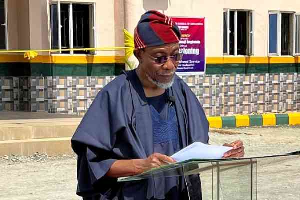 Aregbesola Begs Oyetola for Forgiveness, Blames the Devil for Quarrel - MirrorLog