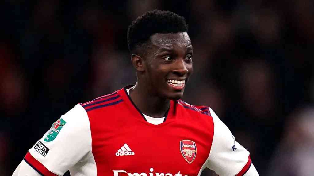 Following hat-trick against Sheffield Nketiah in shock move to Man Utd - MirrorLog