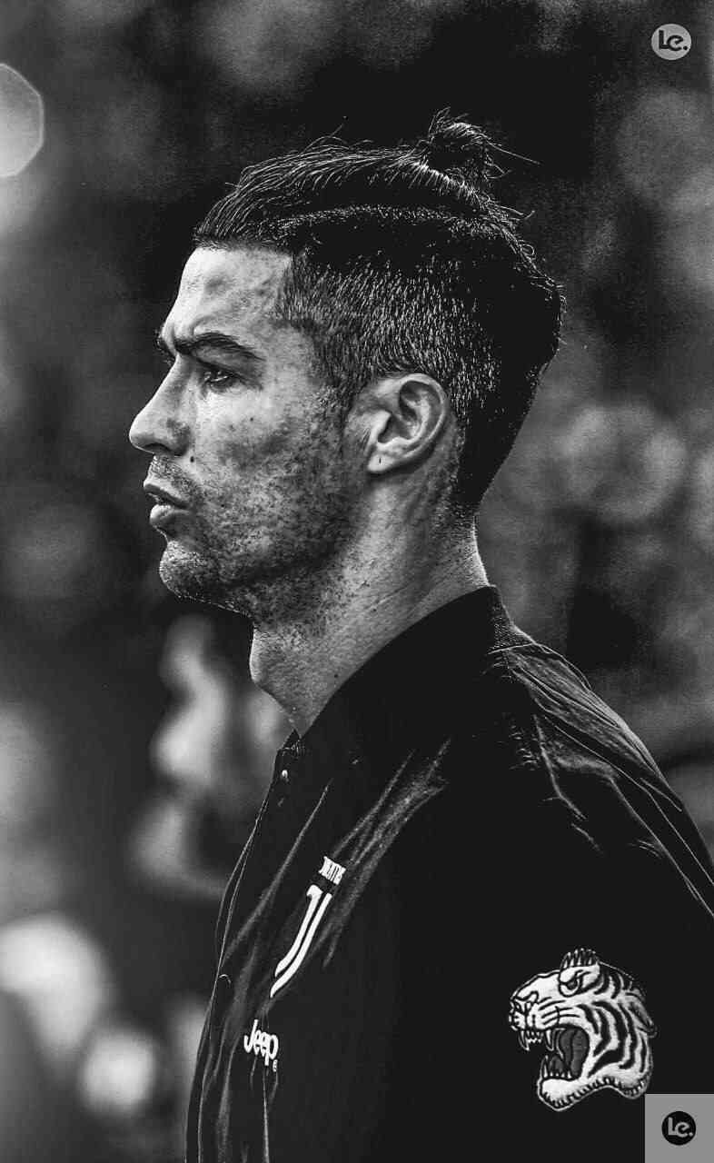 The GOAT 𓃵 #CR7 - MirrorLog