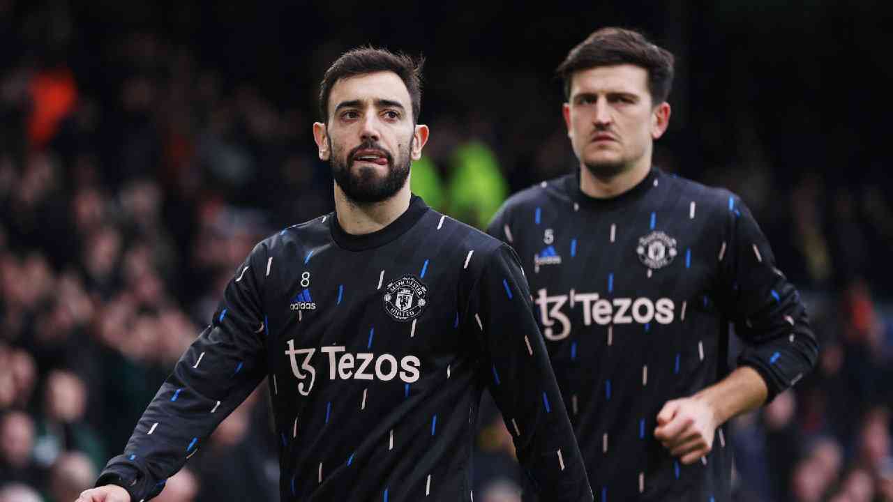 Man Utd 'move to sign Maguire replacement with Fernandes' agent involved'  https://www.thesun.co.uk/sport/22249915/harry-maguire-bruno-fernandes-transfer-inacio/?utm_sour - MirrorLog