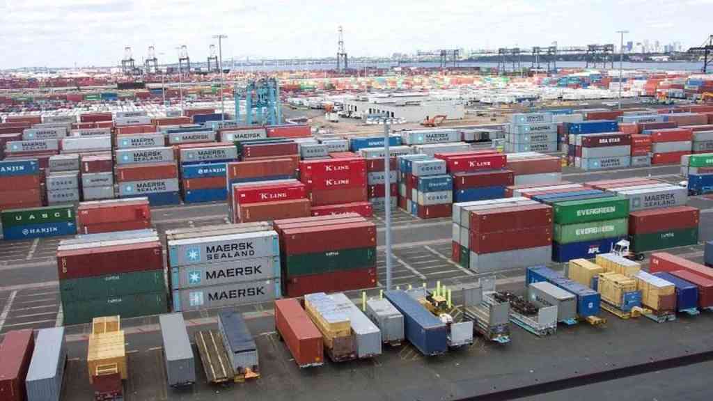 Nigerian shipper council increase bulk cargo charged by 125% - MirrorLog