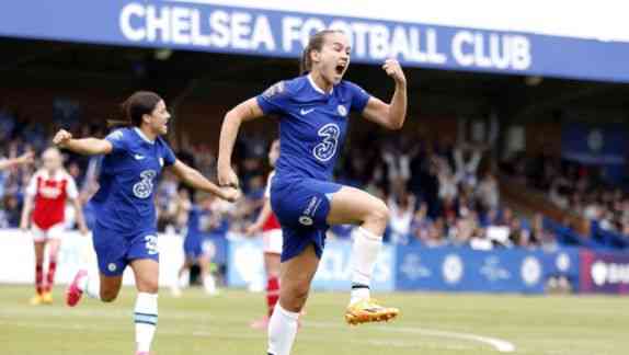 Chelsea 2-0 Arsenal: Blues close in on fourth straight WSL title - MirrorLog