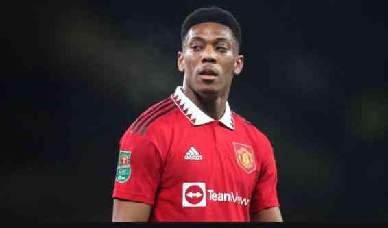 Martial ruled out of FA Cup final through injury - MirrorLog