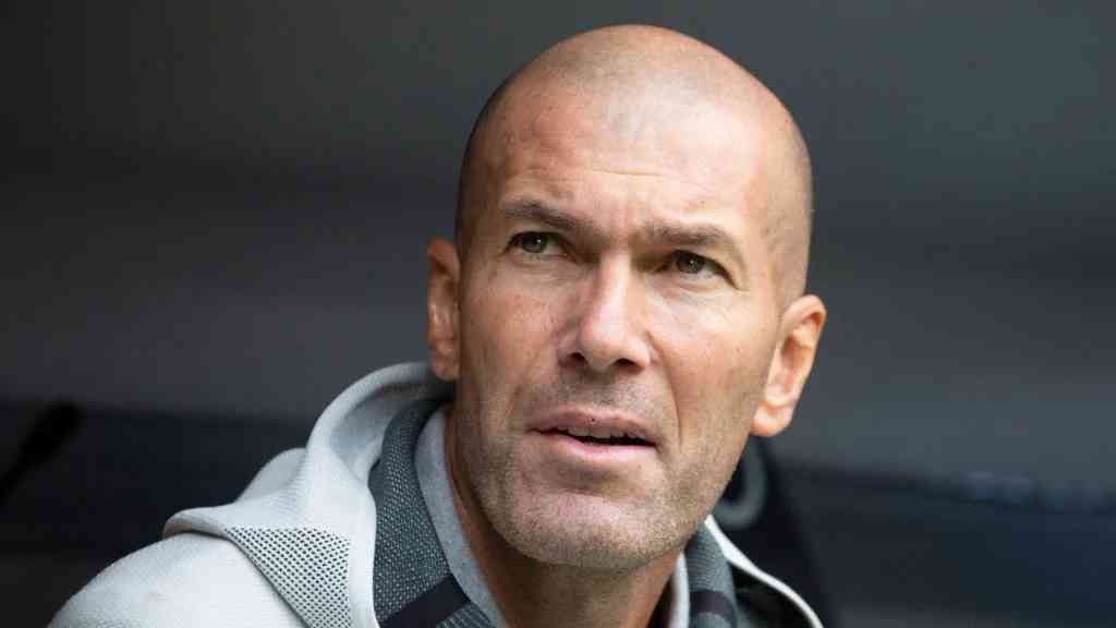 Zinedine zidane tells the public what he thinks about Messi - MirrorLog