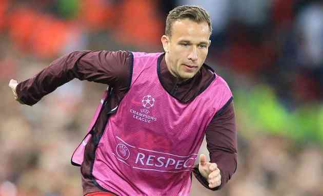 Liverpool flop Artur wants second Prem chance - MirrorLog