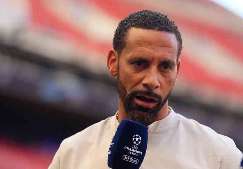 Ferdinand warns Man Utd against signing midfielder - MirrorLog