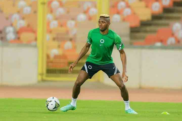 Osimhen joins Super Eagles in Lagos ahead of Sierra Leone class - MirrorLog