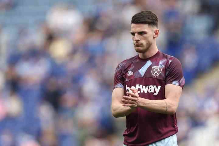 Sky Sports journalist shares what West Ham are ready to do after Arsenal bid for Declan Rice - MirrorLog