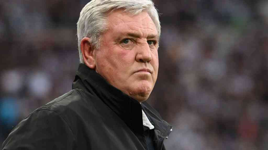 Steve Bruce has highlighted three players from Manchester United's 3-0 win over Crystal Palace in the Carabao Cup on Tuesday night. - MirrorLog